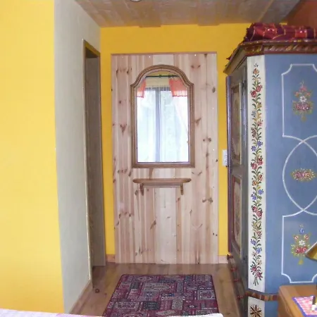 Appartementhaus Schwarzwaldblick * 라우터바흐